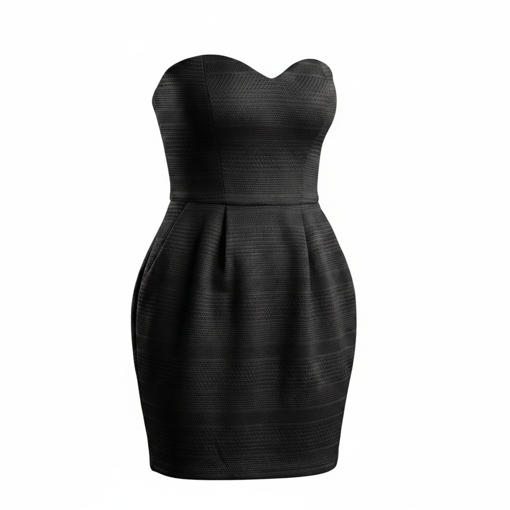 Tinley Strapless Cocktail Dress Black Textured Sweetheart Knit - Large